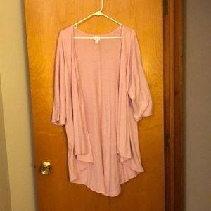 Baby Pink M LuLaRoe Lindsey Cardigan